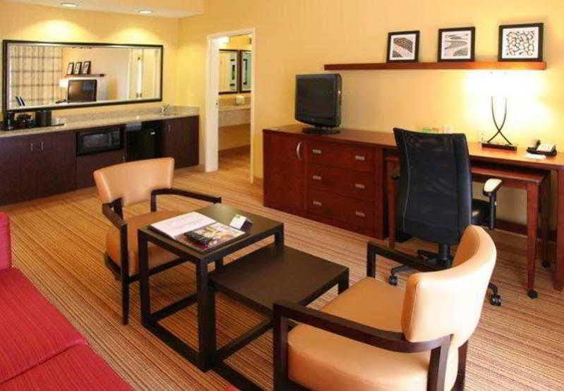 Courtyard By Marriott Columbia Northeast/Fort Jackson Area Exterior foto